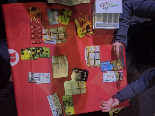 Jeder gegen jeden im Zivilisations-Kartenspiel "CIV: Carta Impera Victoria"